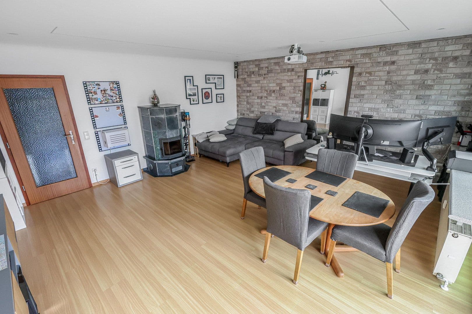 Predaj bytu 3-izbový 101 m², Obertshausen, Hesensko Predaj bytu 3-izbový 101 m², Obertshausen, Hesensko