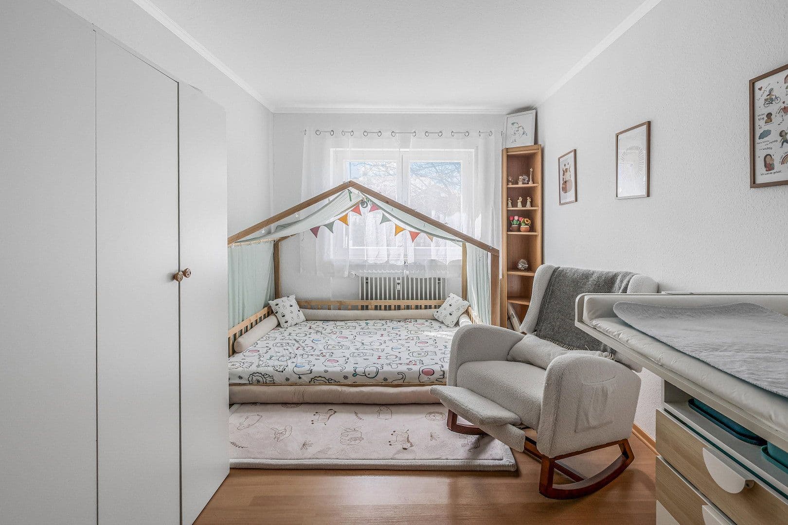 Predaj bytu 3-izbový 101 m², Obertshausen, Hesensko Predaj bytu 3-izbový 101 m², Obertshausen, Hesensko