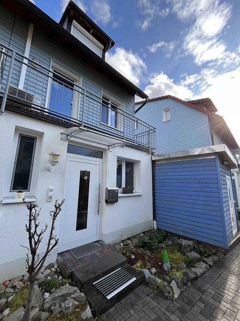 Predaj domu 120 m², pozemek 200 m², Kirchzarten, Bádensko-Wurttembersko Predaj domu 120 m², pozemek 200 m², Kirchzarten, Bádensko-Wurttembersko