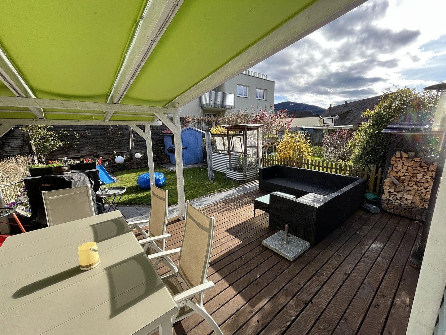 Predaj domu 120 m², pozemek 200 m², Kirchzarten, Bádensko-Wurttembersko Predaj domu 120 m², pozemek 200 m², Kirchzarten, Bádensko-Wurttembersko