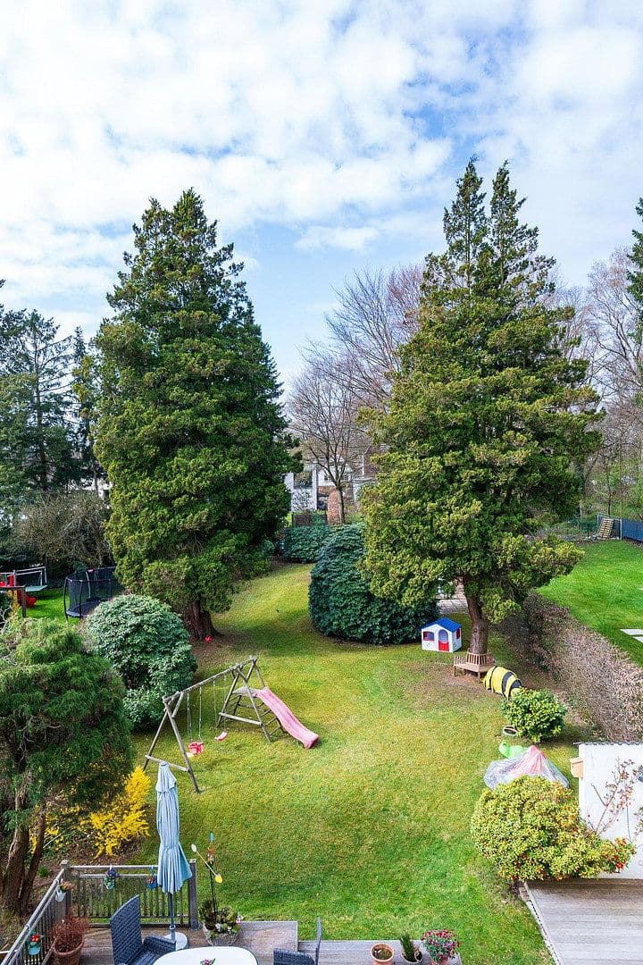 Predaj domu 219 m², pozemek 1.176 m², Hamburg, Hamburg Predaj domu 219 m², pozemek 1.176 m², Hamburg, Hamburg