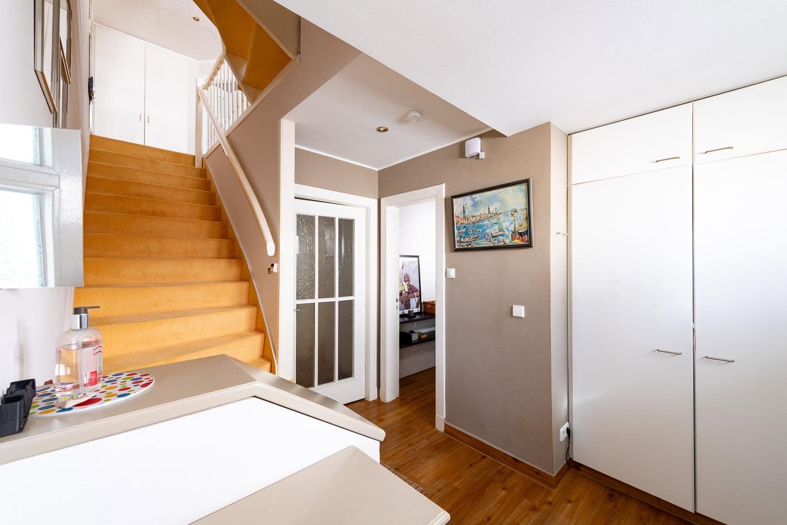 Predaj domu 219 m², pozemek 1.176 m², Hamburg, Hamburg Predaj domu 219 m², pozemek 1.176 m², Hamburg, Hamburg