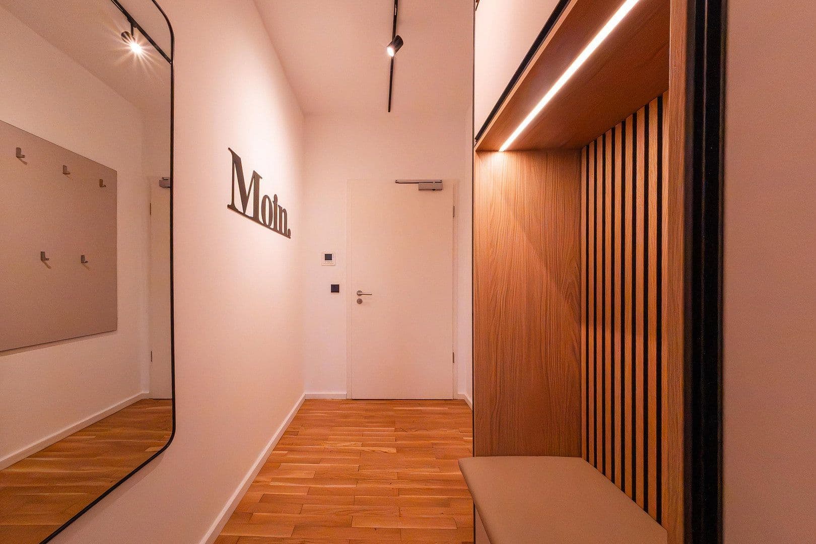 Predaj bytu 3-izbový 88 m², Sterndamm 66, Berlin, Berlín Predaj bytu 3-izbový 88 m², Sterndamm 66, Berlin, Berlín