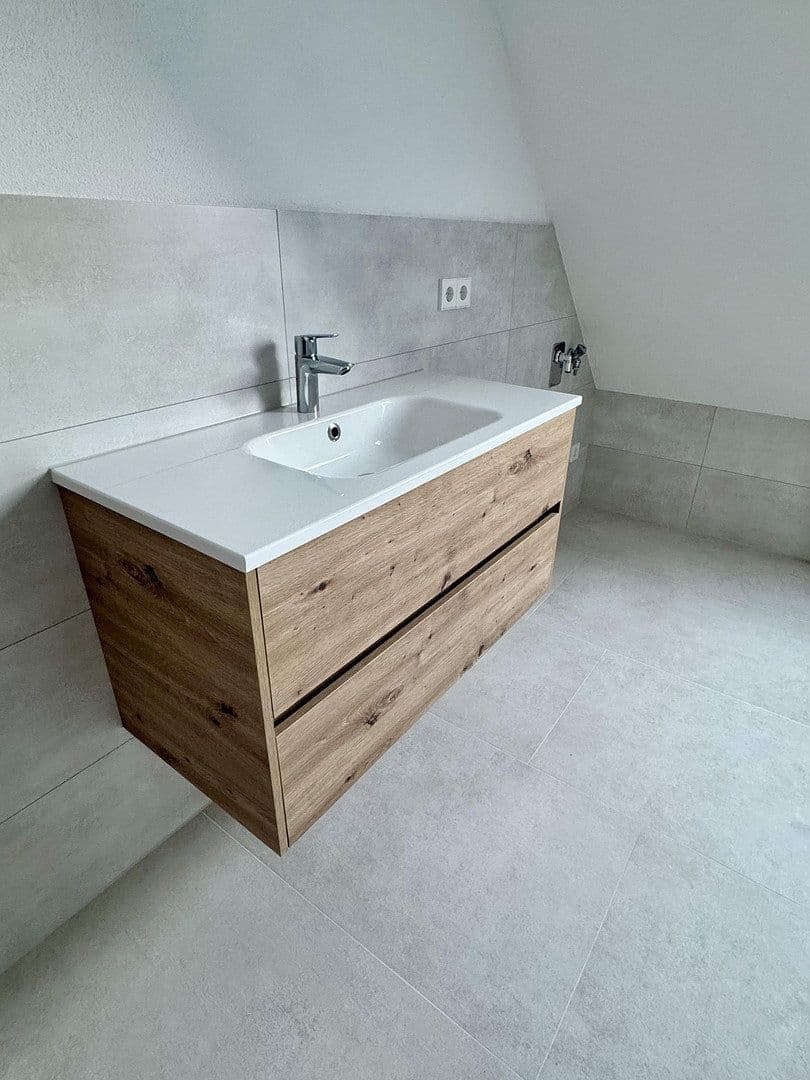 Prenájom bytu 3-izbový 102 m², Birkenweg 9, Gornau, Sasko Prenájom bytu 3-izbový 102 m², Birkenweg 9, Gornau, Sasko