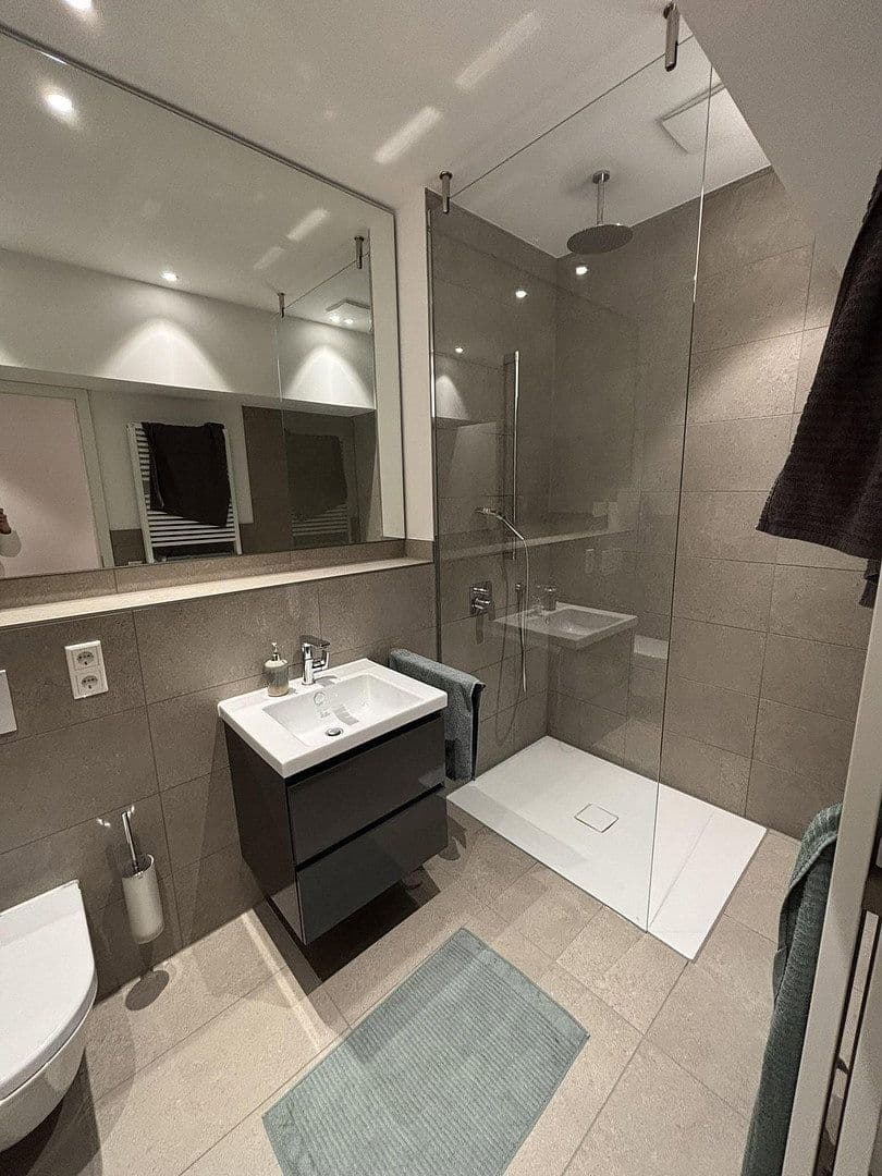 Prenájom bytu 1-izbový 53 m², Fürstenrieder Str. 285, München, Bavorsko Prenájom bytu 1-izbový 53 m², Fürstenrieder Str. 285, München, Bavorsko