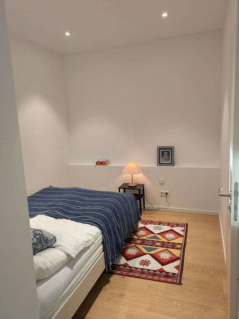 Prenájom bytu 1-izbový 53 m², Fürstenrieder Str. 285, München, Bavorsko Prenájom bytu 1-izbový 53 m², Fürstenrieder Str. 285, München, Bavorsko