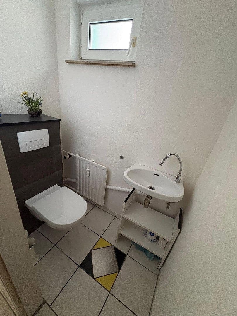 Prenájom bytu 2-izbový 62 m², Ehningen, Bádensko-Wurttembersko Prenájom bytu 2-izbový 62 m², Ehningen, Bádensko-Wurttembersko