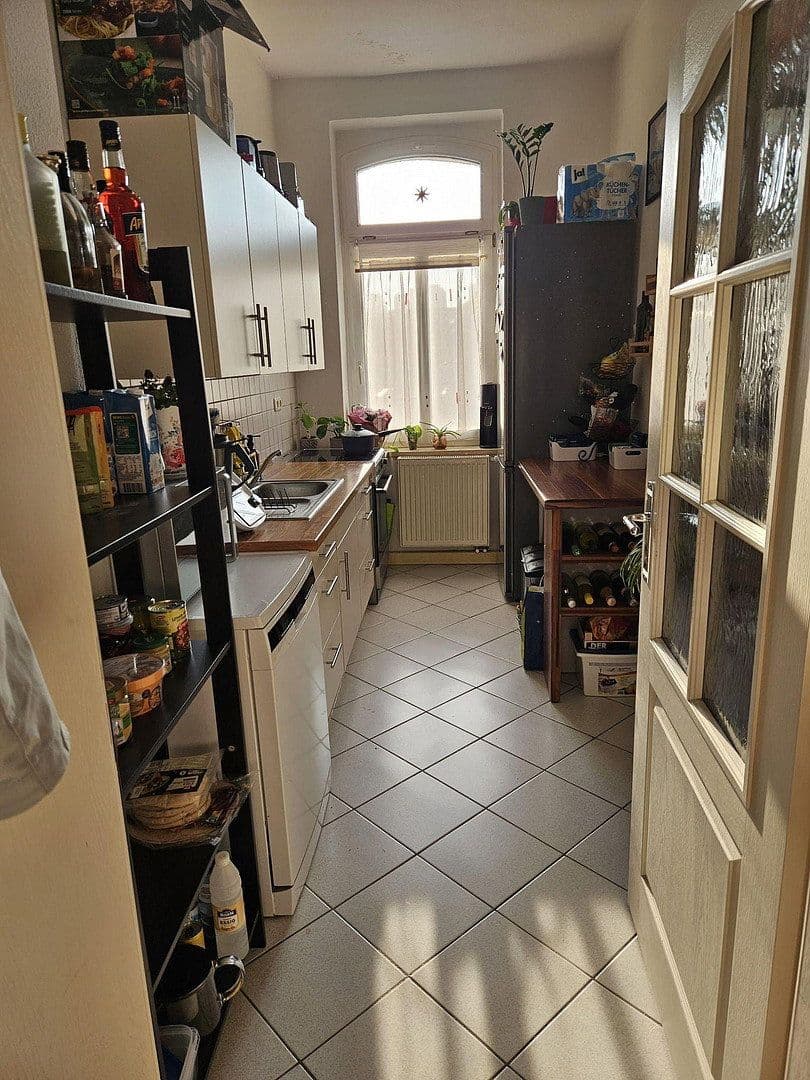 Prenájom bytu 3-izbový 55 m², Rathenaustraße 23, Erfurt, Durínsko Prenájom bytu 3-izbový 55 m², Rathenaustraße 23, Erfurt, Durínsko