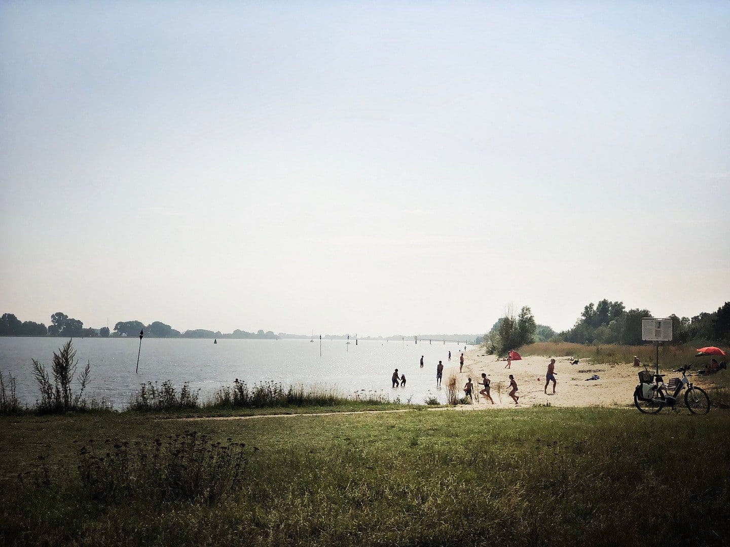 Prenájom bytu 5-izbový 171 m², Am Weserdeich 148, Elsfleth, Dolné Sasko Prenájom bytu 5-izbový 171 m², Am Weserdeich 148, Elsfleth, Dolné Sasko