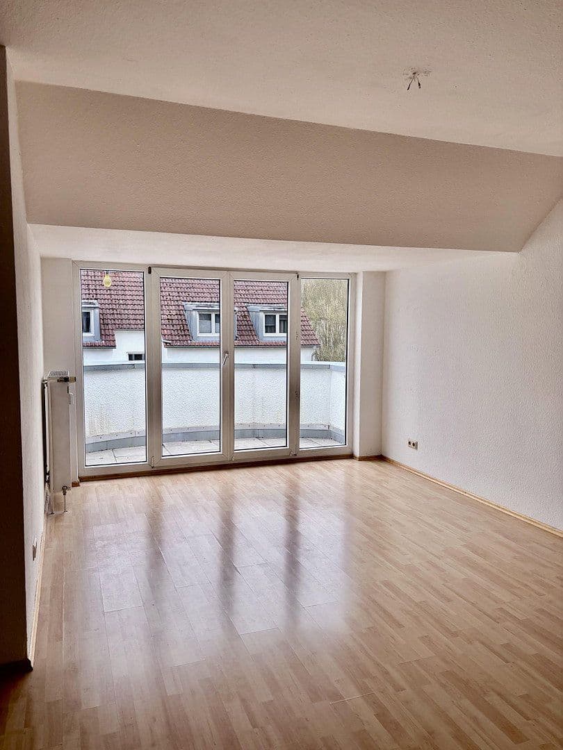 Prenájom bytu 3-izbový 82 m², Bahnhofstr. 22d, Usingen, Hesensko Prenájom bytu 3-izbový 82 m², Bahnhofstr. 22d, Usingen, Hesensko