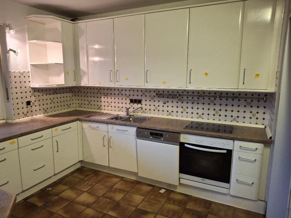 Predaj domu 214 m², pozemek 574 m², Bad Hersfeld, Hesensko Predaj domu 214 m², pozemek 574 m², Bad Hersfeld, Hesensko