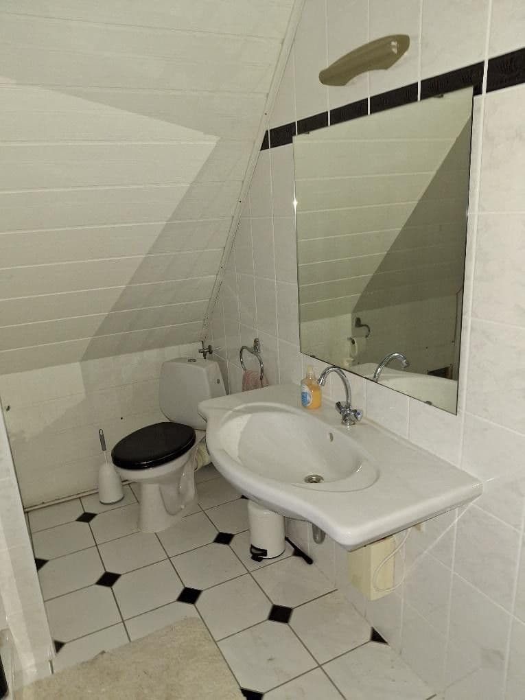 Predaj domu 214 m², pozemek 574 m², Bad Hersfeld, Hesensko Predaj domu 214 m², pozemek 574 m², Bad Hersfeld, Hesensko