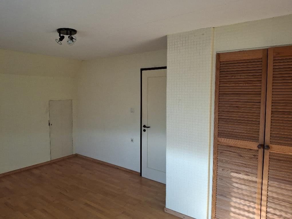 Predaj domu 214 m², pozemek 574 m², Bad Hersfeld, Hesensko Predaj domu 214 m², pozemek 574 m², Bad Hersfeld, Hesensko