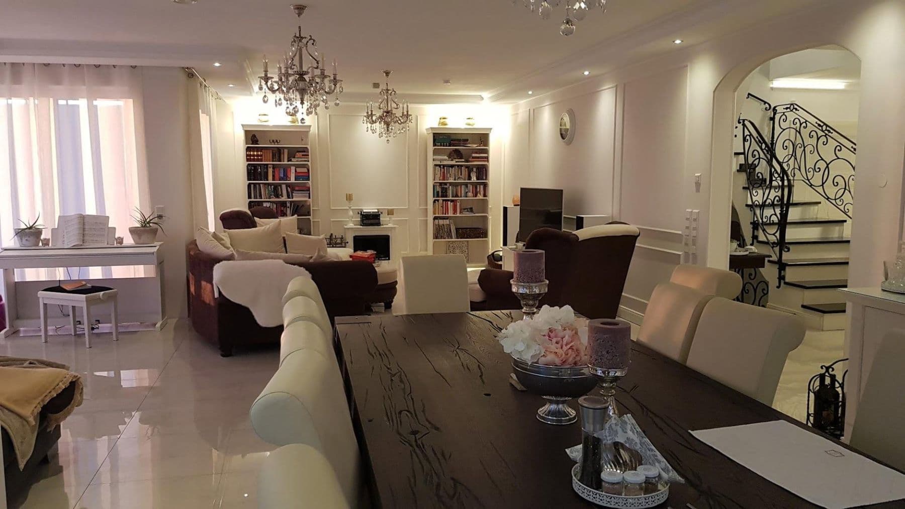 Predaj domu 273 m², pozemek 673 m², Graf-Stadion-Str. 3, Cleebronn, Bádensko-Wurttembersko Predaj domu 273 m², pozemek 673 m², Graf-Stadion-Str. 3, Cleebronn, Bádensko-Wurttembersko