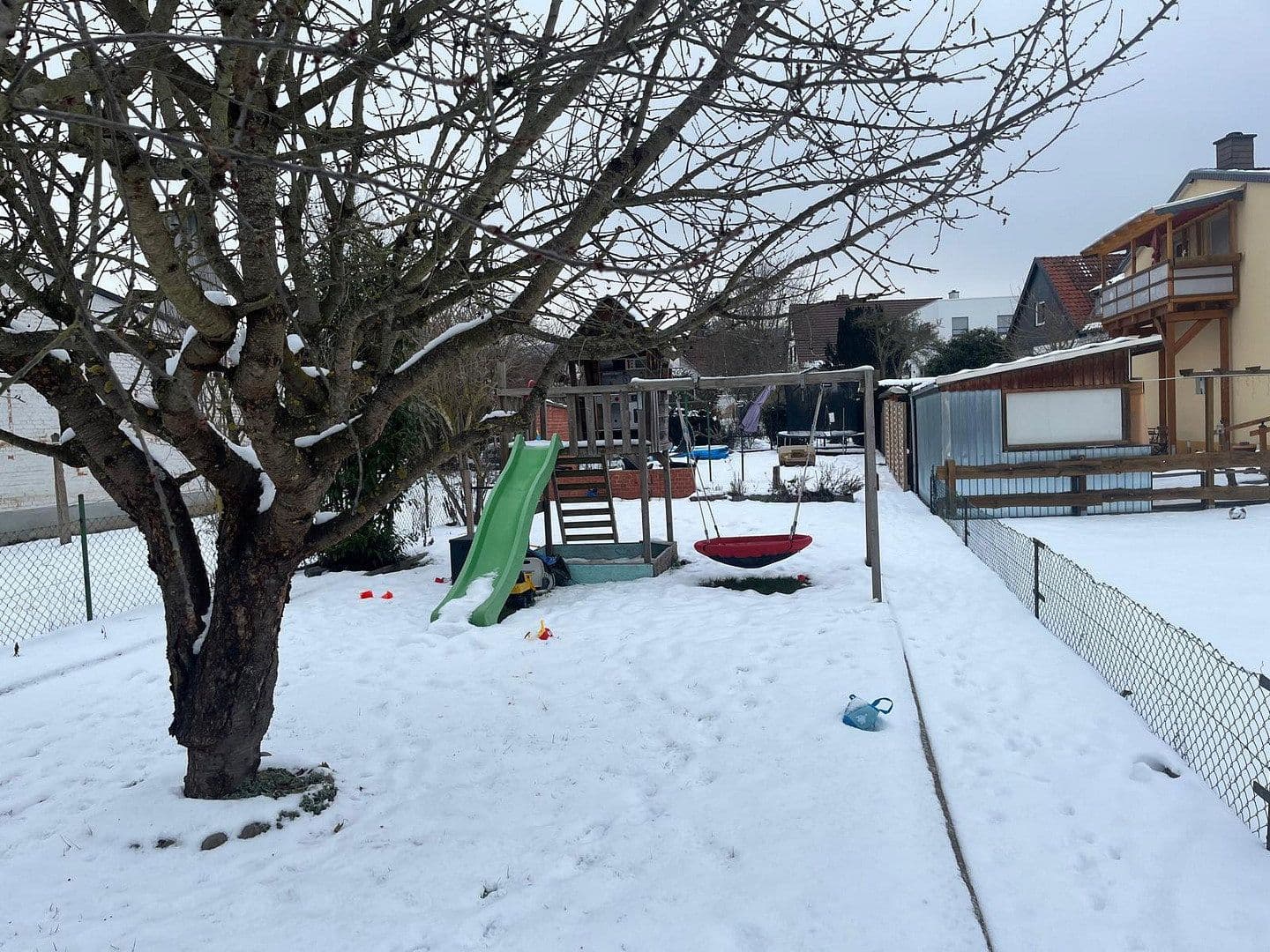 Predaj domu 150 m², pozemek 573 m², Köppenweg 9, Einbeck, Dolné Sasko Predaj domu 150 m², pozemek 573 m², Köppenweg 9, Einbeck, Dolné Sasko