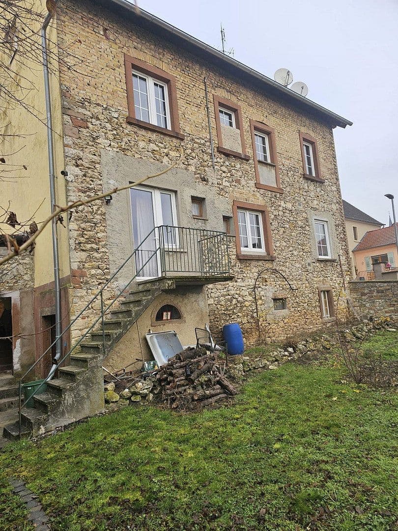 Predaj domu 160 m², pozemek 906 m², Hauptstraße 50, Mölsheim, Porýnie-Falcko Predaj domu 160 m², pozemek 906 m², Hauptstraße 50, Mölsheim, Porýnie-Falcko