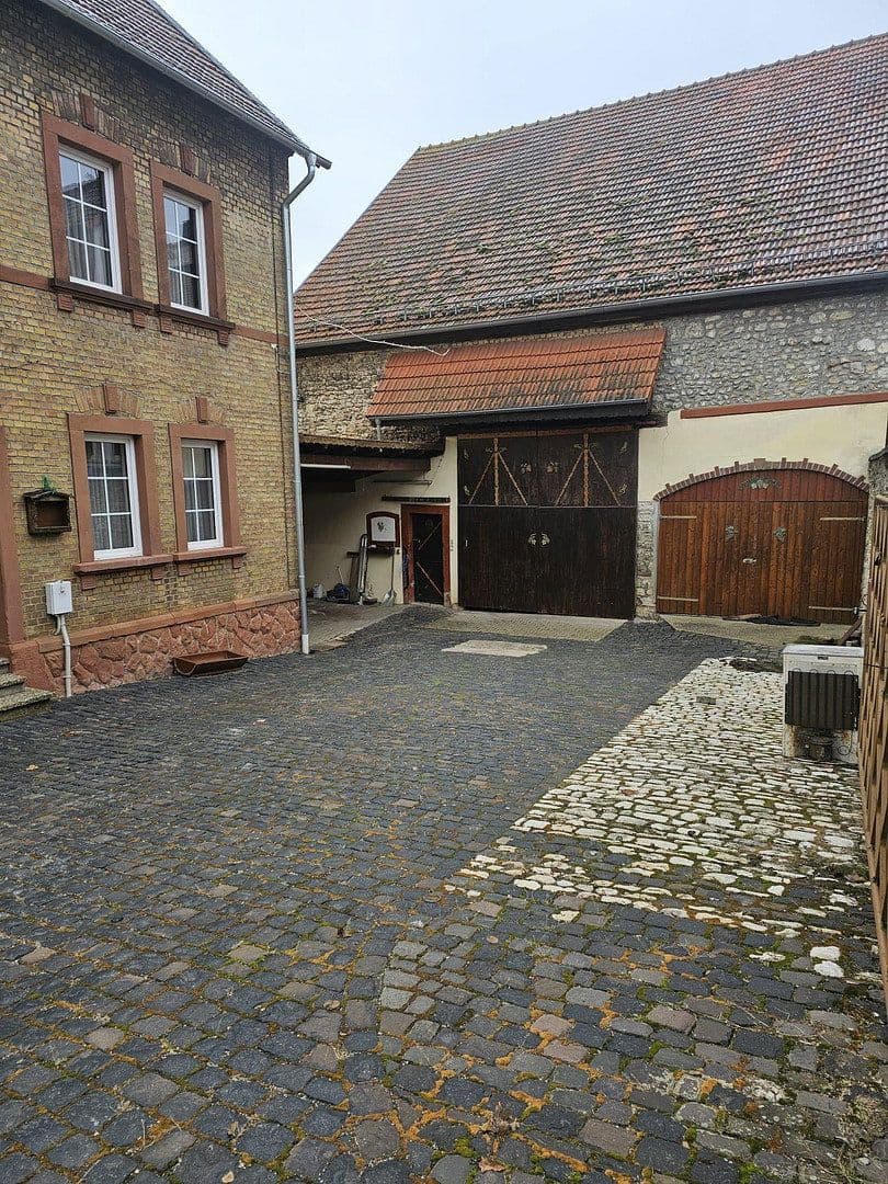 Predaj domu 160 m², pozemek 906 m², Hauptstraße 50, Mölsheim, Porýnie-Falcko Predaj domu 160 m², pozemek 906 m², Hauptstraße 50, Mölsheim, Porýnie-Falcko