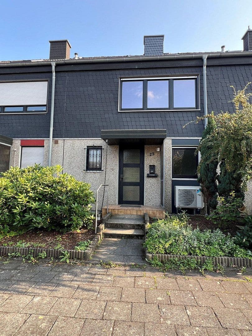 Predaj domu 132 m², pozemek 222 m², Keplerstr., Sankt Augustin, Severné Porýnie - Westfálsko Predaj domu 132 m², pozemek 222 m², Keplerstr., Sankt Augustin, Severné Porýnie - Westfálsko