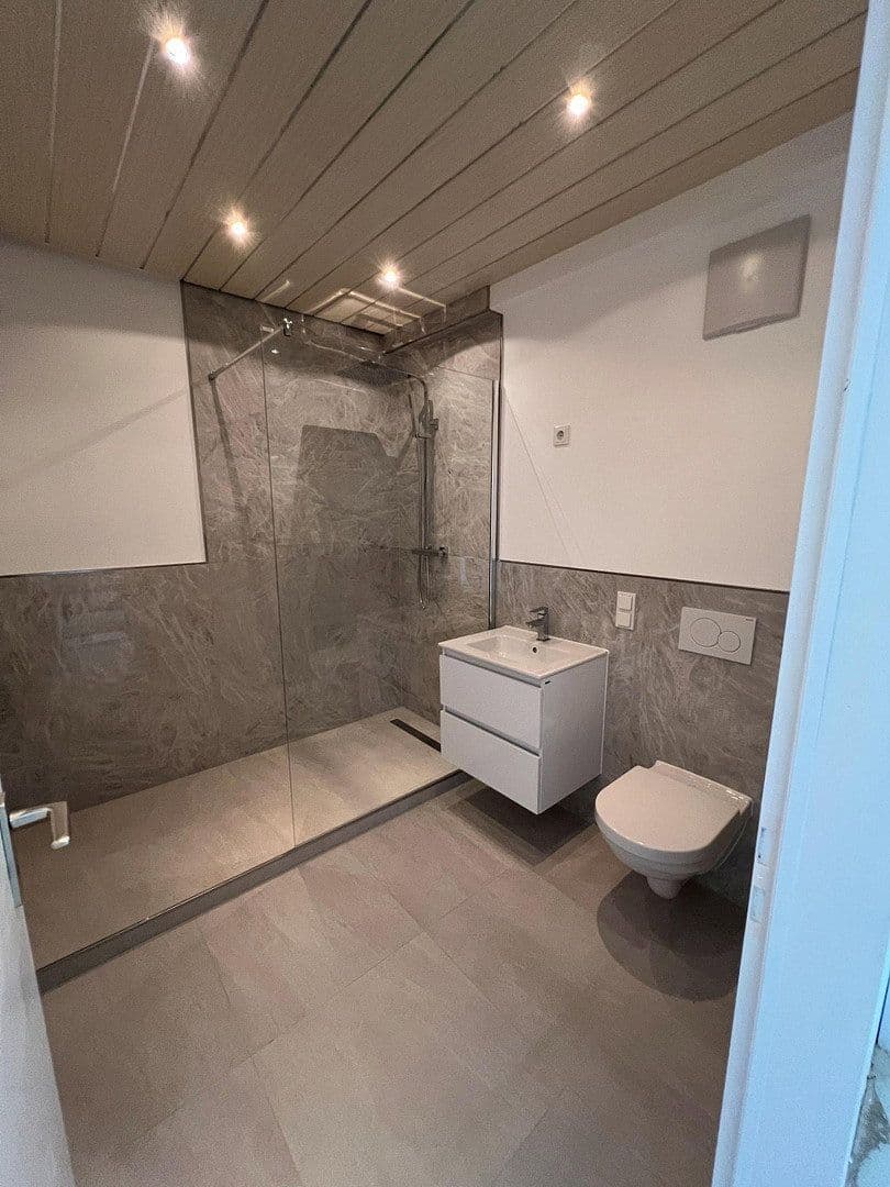 Predaj domu 132 m², pozemek 222 m², Keplerstr., Sankt Augustin, Severné Porýnie - Westfálsko Predaj domu 132 m², pozemek 222 m², Keplerstr., Sankt Augustin, Severné Porýnie - Westfálsko