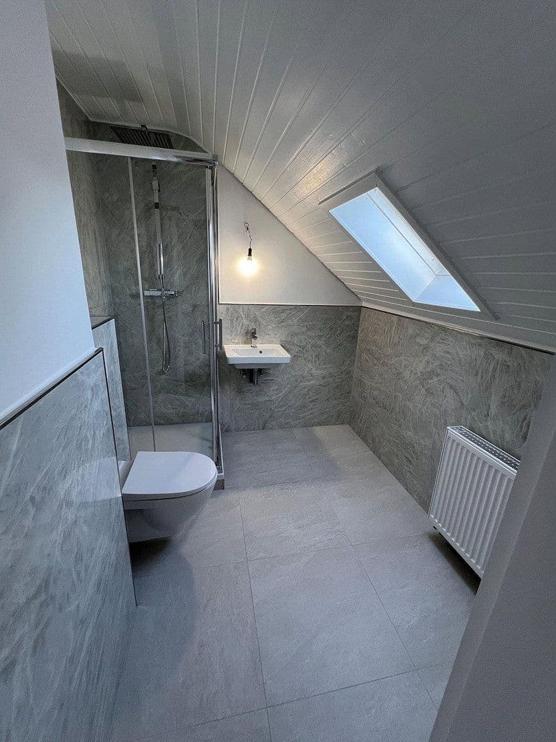 Predaj domu 132 m², pozemek 222 m², Keplerstr., Sankt Augustin, Severné Porýnie - Westfálsko Predaj domu 132 m², pozemek 222 m², Keplerstr., Sankt Augustin, Severné Porýnie - Westfálsko