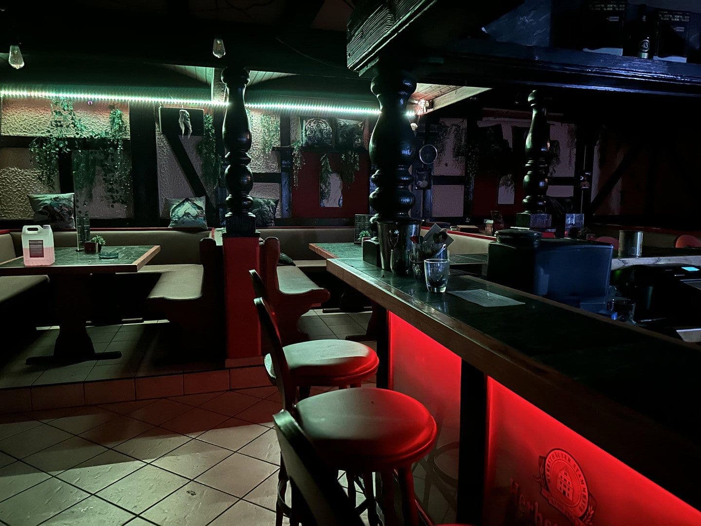 Prenájom nebytového priestoru 107 m², Obersulm, Bádensko-Wurttembersko Prenájom nebytového priestoru 107 m², Obersulm, Bádensko-Wurttembersko