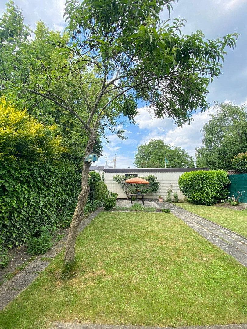 Predaj domu 122 m², pozemek 291 m², Falkenstr. 9, Mönchengladbach, Severné Porýnie - Westfálsko Predaj domu 122 m², pozemek 291 m², Falkenstr. 9, Mönchengladbach, Severné Porýnie - Westfálsko