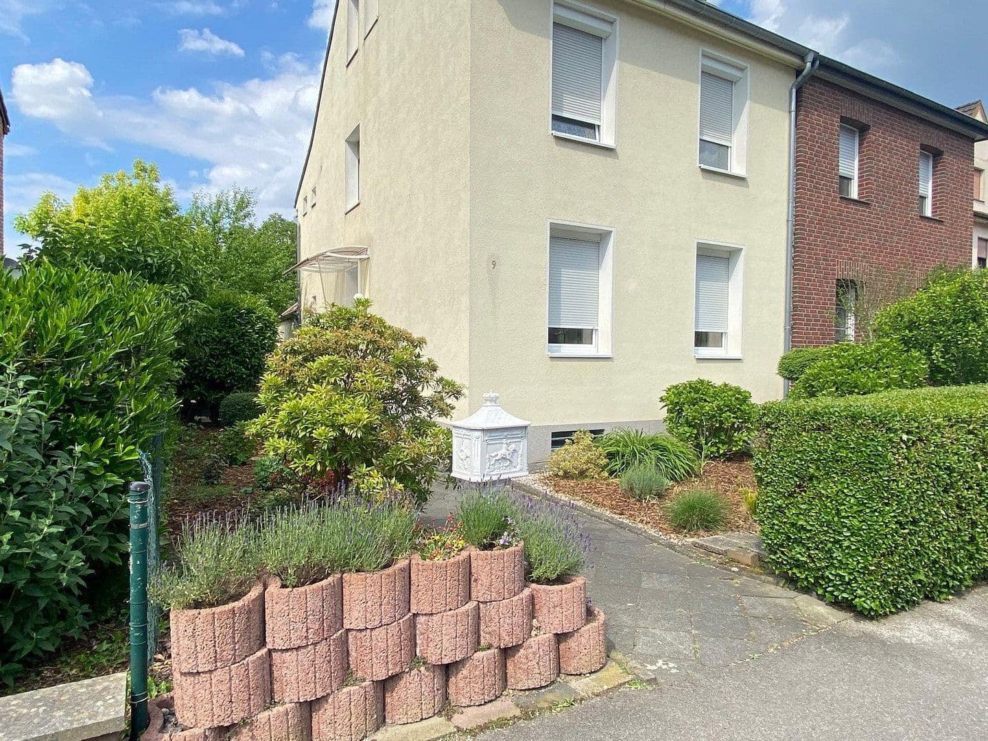 Predaj domu 122 m², pozemek 291 m², Falkenstr. 9, Mönchengladbach, Severné Porýnie - Westfálsko Predaj domu 122 m², pozemek 291 m², Falkenstr. 9, Mönchengladbach, Severné Porýnie - Westfálsko