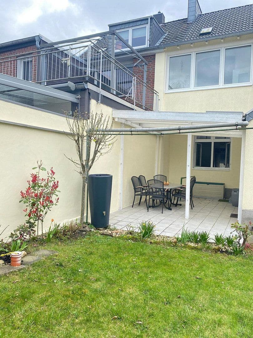 Predaj domu 122 m², pozemek 291 m², Falkenstr. 9, Mönchengladbach, Severné Porýnie - Westfálsko Predaj domu 122 m², pozemek 291 m², Falkenstr. 9, Mönchengladbach, Severné Porýnie - Westfálsko