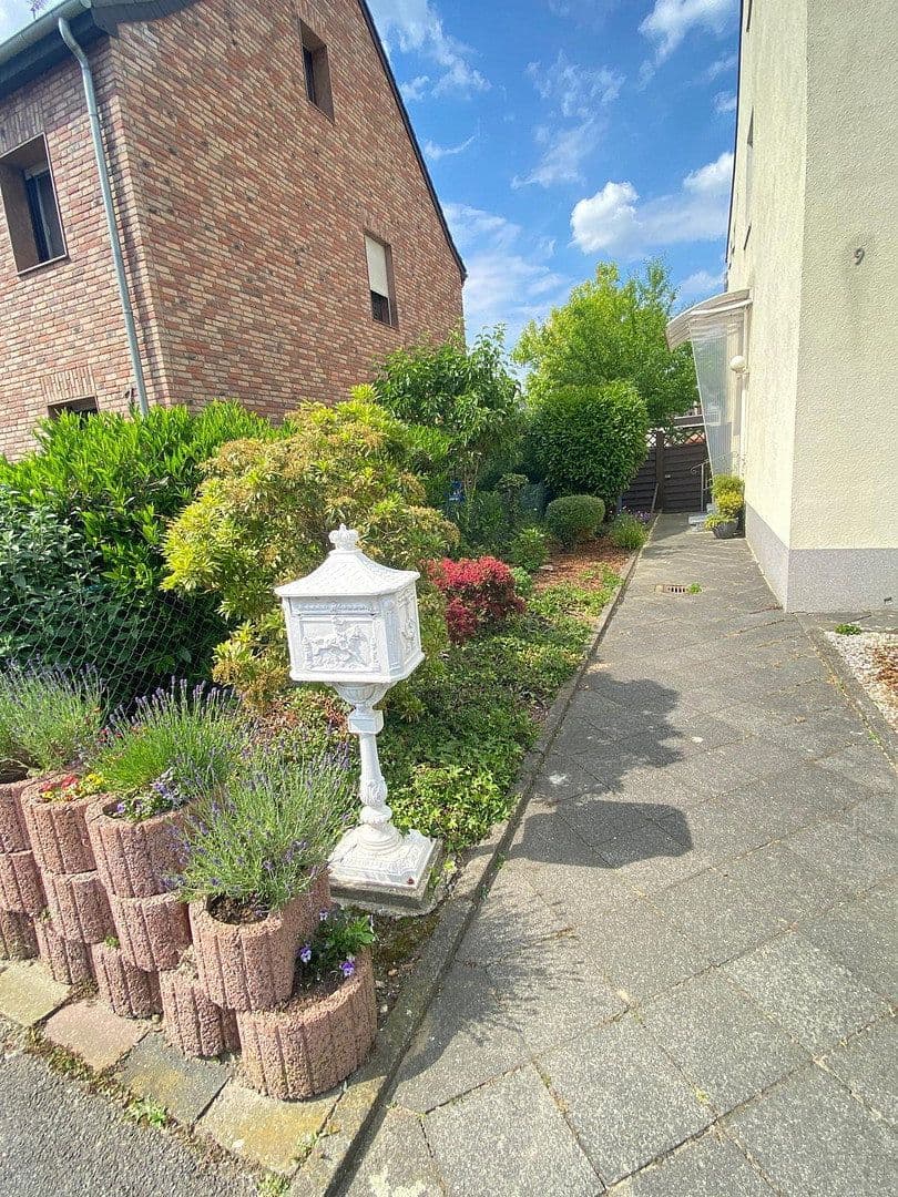 Predaj domu 122 m², pozemek 291 m², Falkenstr. 9, Mönchengladbach, Severné Porýnie - Westfálsko Predaj domu 122 m², pozemek 291 m², Falkenstr. 9, Mönchengladbach, Severné Porýnie - Westfálsko