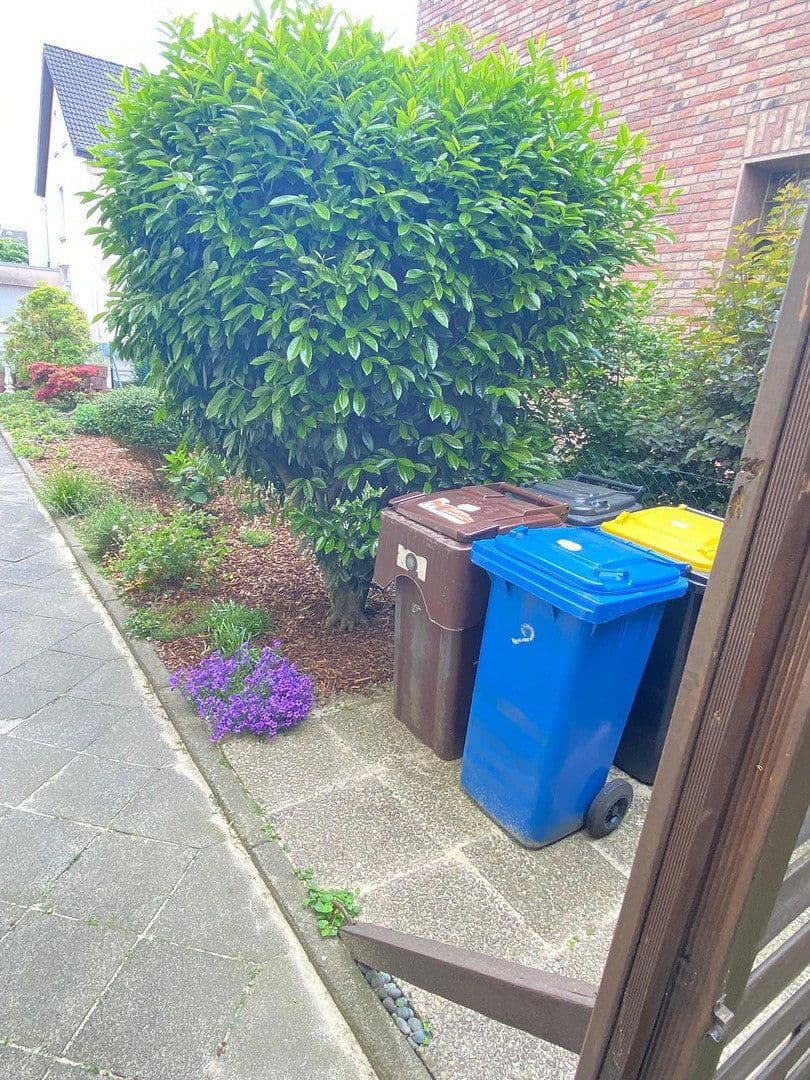 Predaj domu 122 m², pozemek 291 m², Falkenstr. 9, Mönchengladbach, Severné Porýnie - Westfálsko Predaj domu 122 m², pozemek 291 m², Falkenstr. 9, Mönchengladbach, Severné Porýnie - Westfálsko