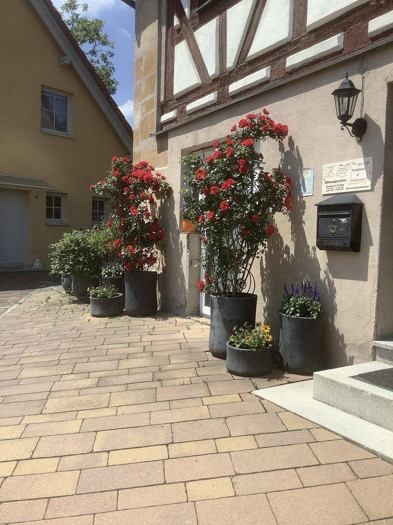 Predaj domu 180 m², pozemek 238 m², Lauf an der Pegnitz, Bavorsko Predaj domu 180 m², pozemek 238 m², Lauf an der Pegnitz, Bavorsko