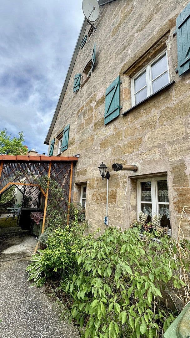 Predaj domu 180 m², pozemek 238 m², Lauf an der Pegnitz, Bavorsko Predaj domu 180 m², pozemek 238 m², Lauf an der Pegnitz, Bavorsko