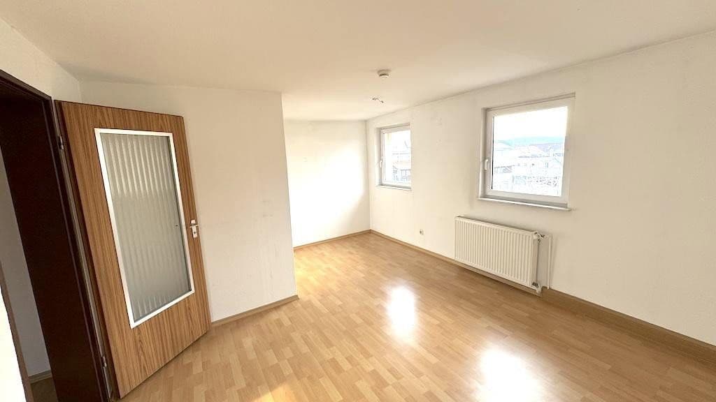 Predaj domu 180 m², pozemek 238 m², Lauf an der Pegnitz, Bavorsko Predaj domu 180 m², pozemek 238 m², Lauf an der Pegnitz, Bavorsko