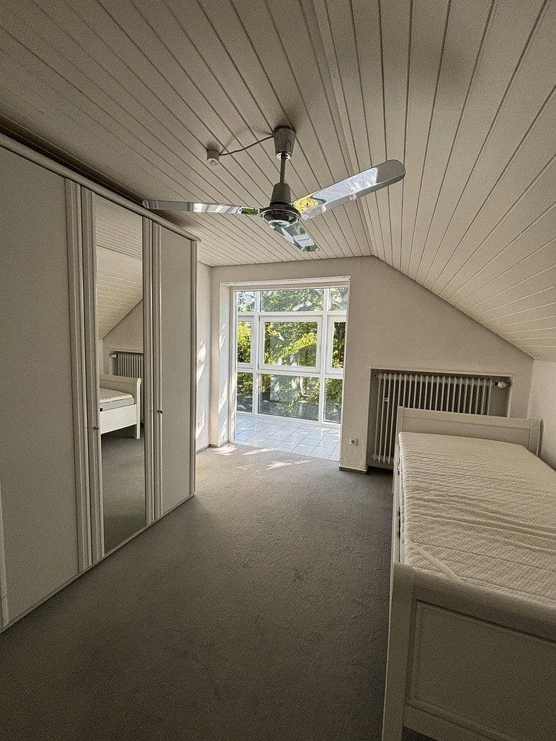 Predaj domu 448 m², pozemek 1.825 m², Neuburg am Inn, Bavorsko Predaj domu 448 m², pozemek 1.825 m², Neuburg am Inn, Bavorsko