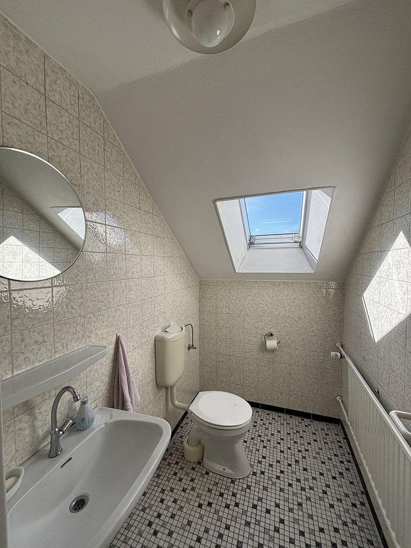 Predaj domu 448 m², pozemek 1.825 m², Neuburg am Inn, Bavorsko Predaj domu 448 m², pozemek 1.825 m², Neuburg am Inn, Bavorsko