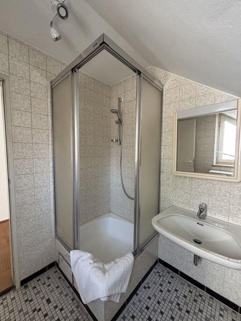 Predaj domu 448 m², pozemek 1.825 m², Neuburg am Inn, Bavorsko Predaj domu 448 m², pozemek 1.825 m², Neuburg am Inn, Bavorsko