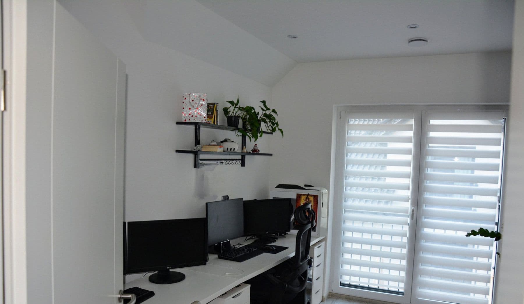 Predaj domu 368 m², pozemek 2.818 m², Borkwalde, Brandenbursko Predaj domu 368 m², pozemek 2.818 m², Borkwalde, Brandenbursko