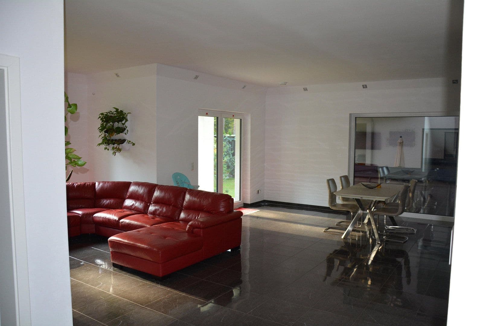 Predaj domu 368 m², pozemek 2.818 m², Borkwalde, Brandenbursko Predaj domu 368 m², pozemek 2.818 m², Borkwalde, Brandenbursko