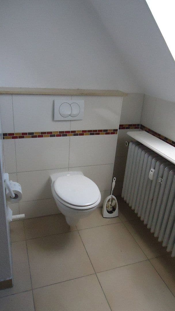 Prenájom bytu 4-izbový 115 m², Stuttgarter Str.2, Schömberg, Bádensko-Wurttembersko Prenájom bytu 4-izbový 115 m², Stuttgarter Str.2, Schömberg, Bádensko-Wurttembersko