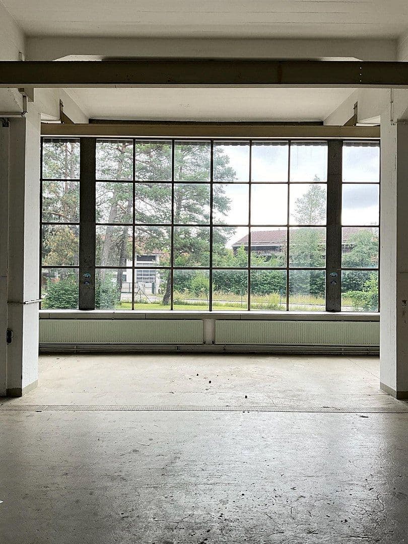 Prenájom nebytového priestoru 1.450 m², Geretsried, Bavorsko Prenájom nebytového priestoru 1.450 m², Geretsried, Bavorsko