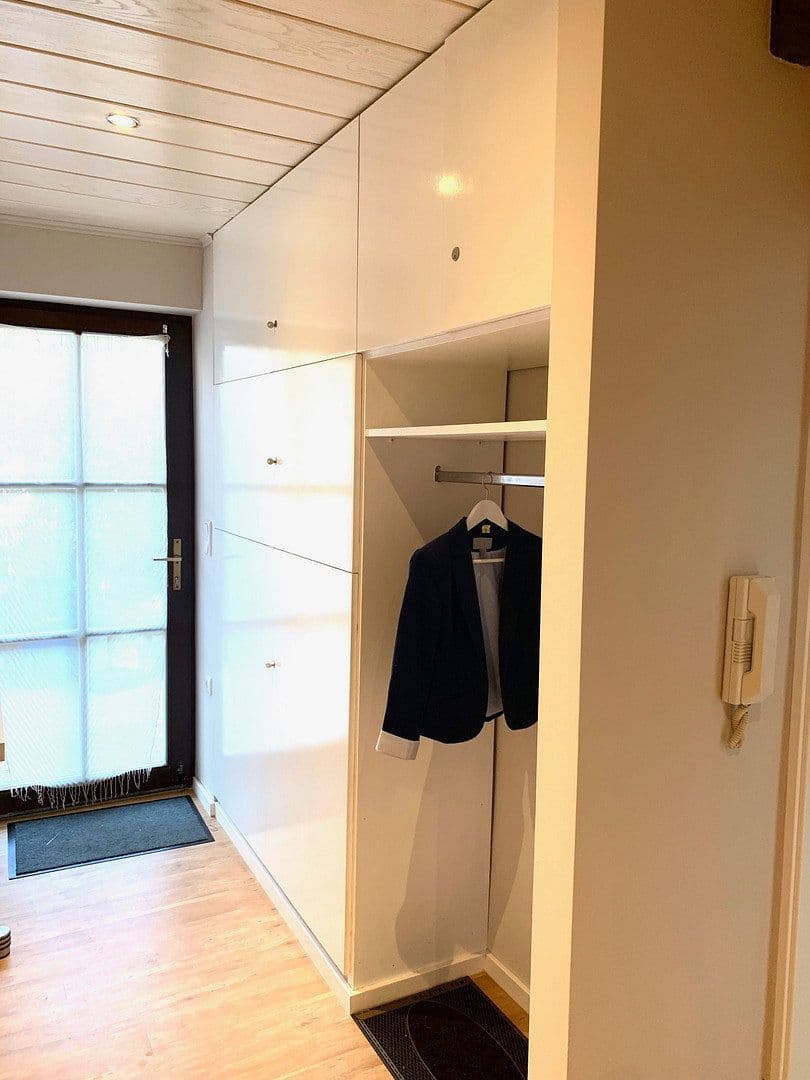 Prenájom bytu 2-izbový 50 m², Eschborn, Hesensko Prenájom bytu 2-izbový 50 m², Eschborn, Hesensko