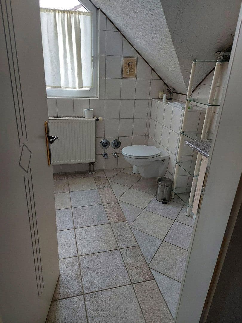 Prenájom bytu 2-izbový 65 m², Schwalbach am Taunus, Hesensko Prenájom bytu 2-izbový 65 m², Schwalbach am Taunus, Hesensko