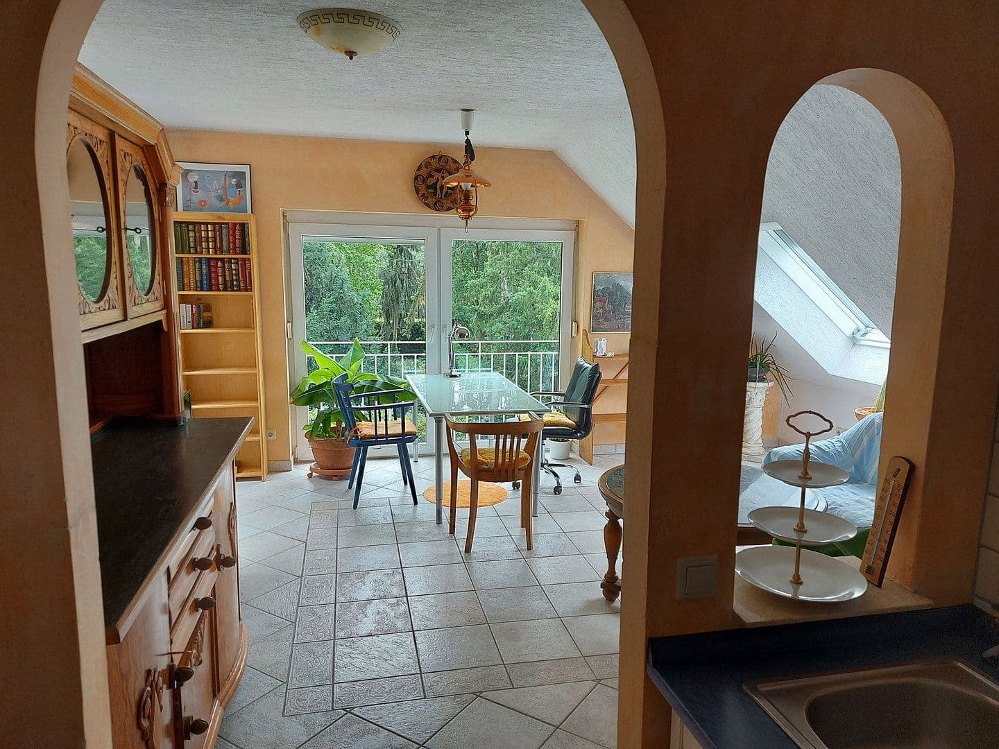 Prenájom bytu 2-izbový 65 m², Schwalbach am Taunus, Hesensko Prenájom bytu 2-izbový 65 m², Schwalbach am Taunus, Hesensko