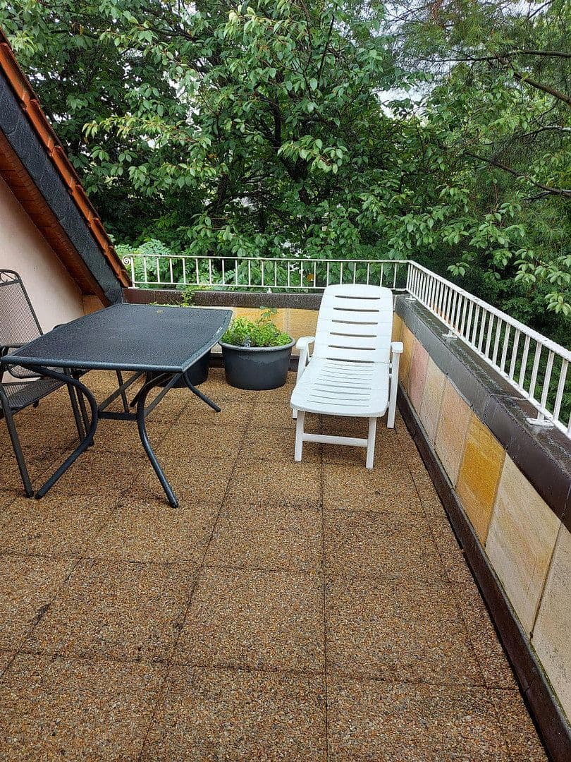 Prenájom bytu 2-izbový 65 m², Schwalbach am Taunus, Hesensko Prenájom bytu 2-izbový 65 m², Schwalbach am Taunus, Hesensko