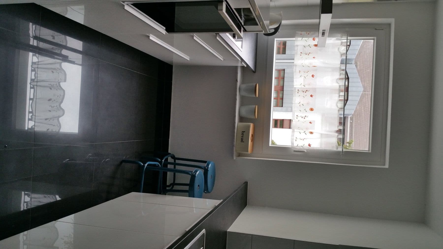 Prenájom bytu 2-izbový 55 m², Frankfurt am Main, Hesensko Prenájom bytu 2-izbový 55 m², Frankfurt am Main, Hesensko