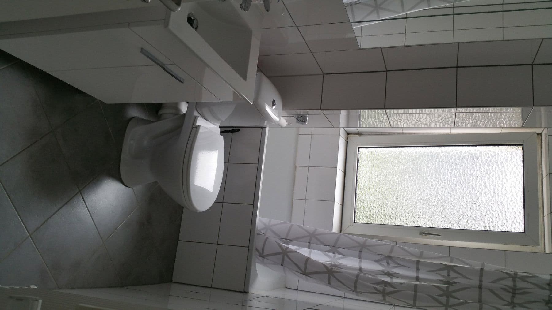 Prenájom bytu 2-izbový 55 m², Frankfurt am Main, Hesensko Prenájom bytu 2-izbový 55 m², Frankfurt am Main, Hesensko