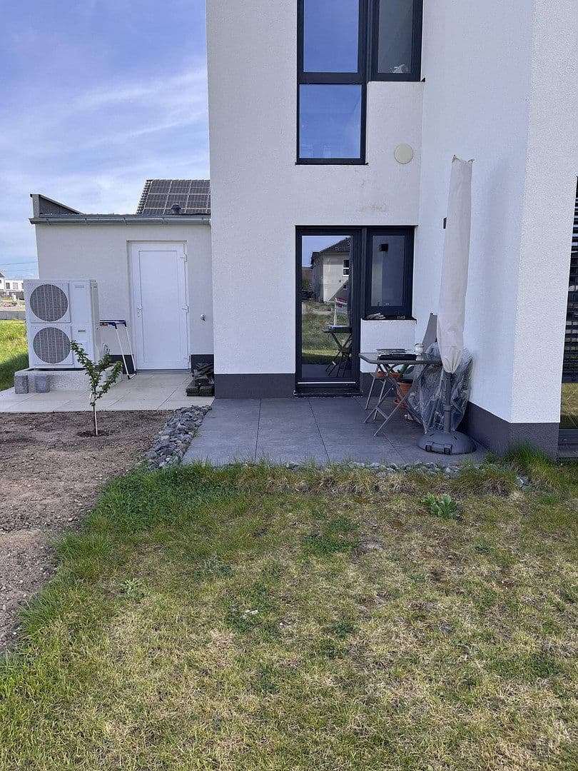 Prenájom bytu 3-izbový 118 m², Hambrücken, Bádensko-Wurttembersko Prenájom bytu 3-izbový 118 m², Hambrücken, Bádensko-Wurttembersko