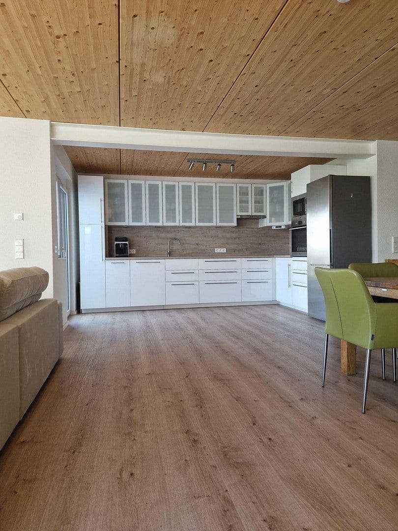 Prenájom bytu 3-izbový 118 m², Hambrücken, Bádensko-Wurttembersko Prenájom bytu 3-izbový 118 m², Hambrücken, Bádensko-Wurttembersko