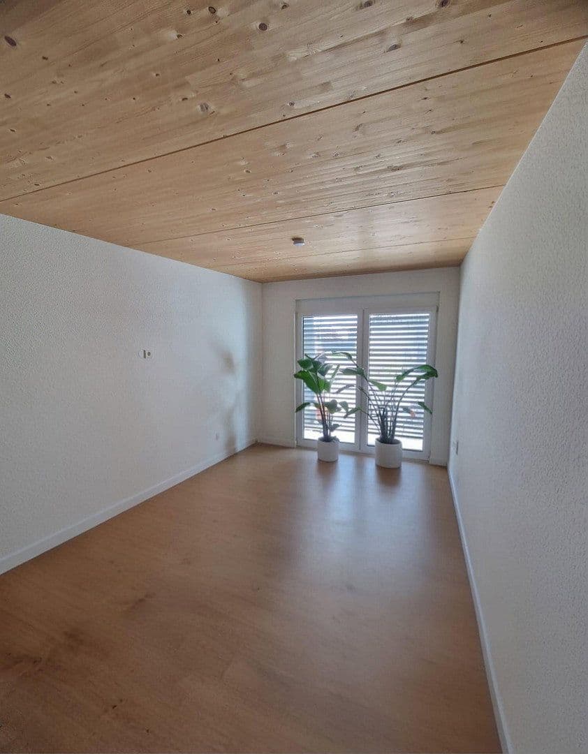 Prenájom bytu 3-izbový 118 m², Hambrücken, Bádensko-Wurttembersko Prenájom bytu 3-izbový 118 m², Hambrücken, Bádensko-Wurttembersko