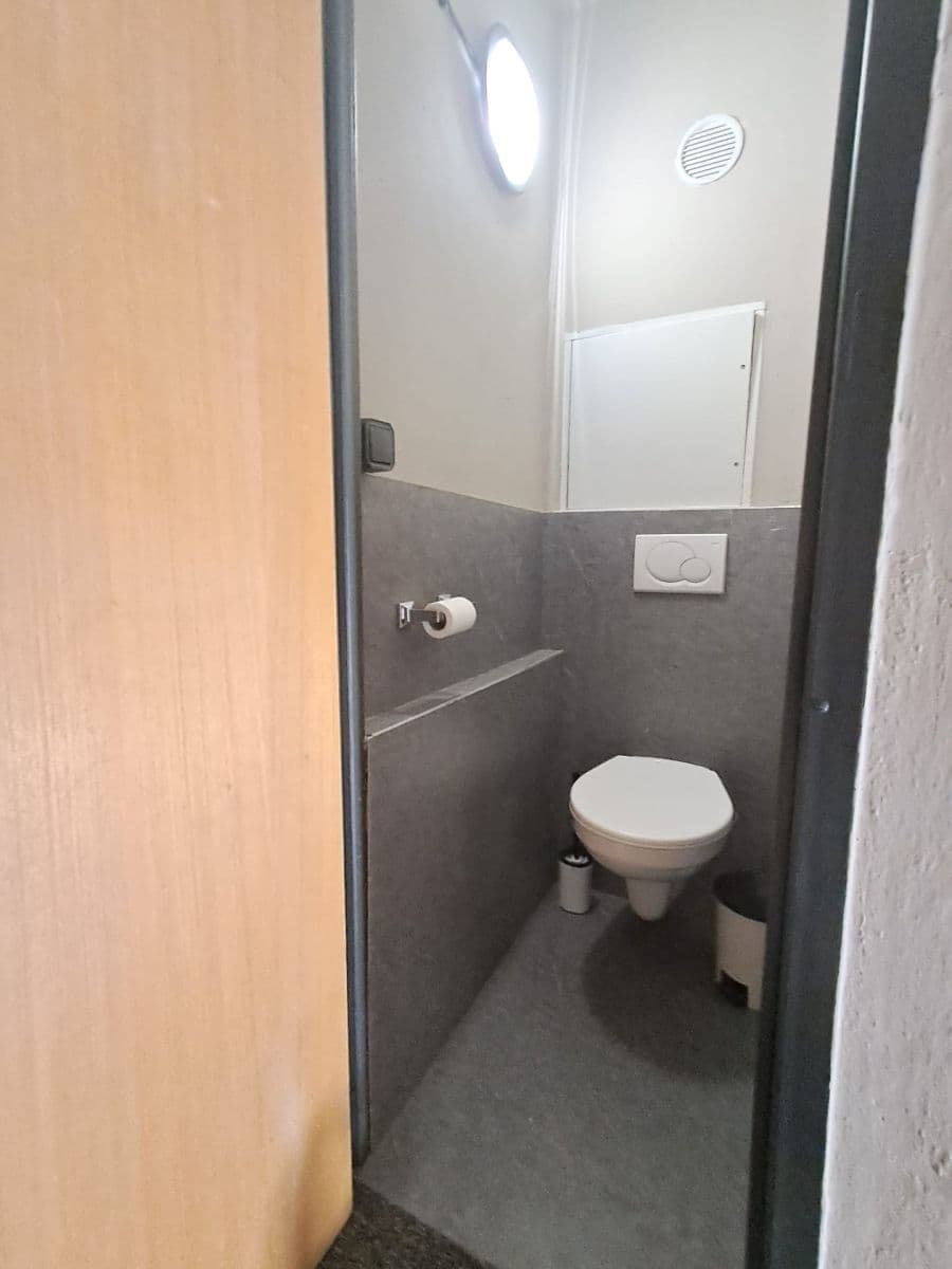 Prenájom bytu 3-izbový 68 m², Medveďovej, Petržalka, Bratislavský kraj Prenájom bytu 3-izbový 68 m², Medveďovej, Petržalka, Bratislavský kraj